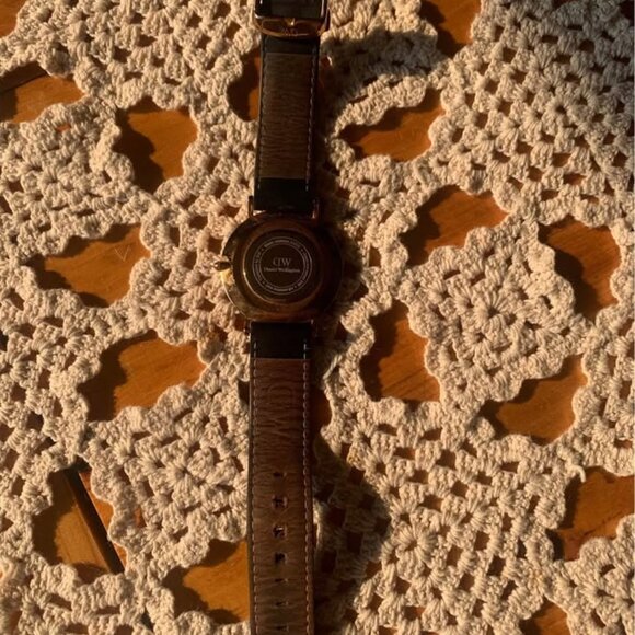 Daniel Wellington Women Watch - Picture 2 of 2
